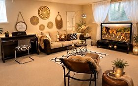 Scorpio House Langley - Semi-Basement Suite